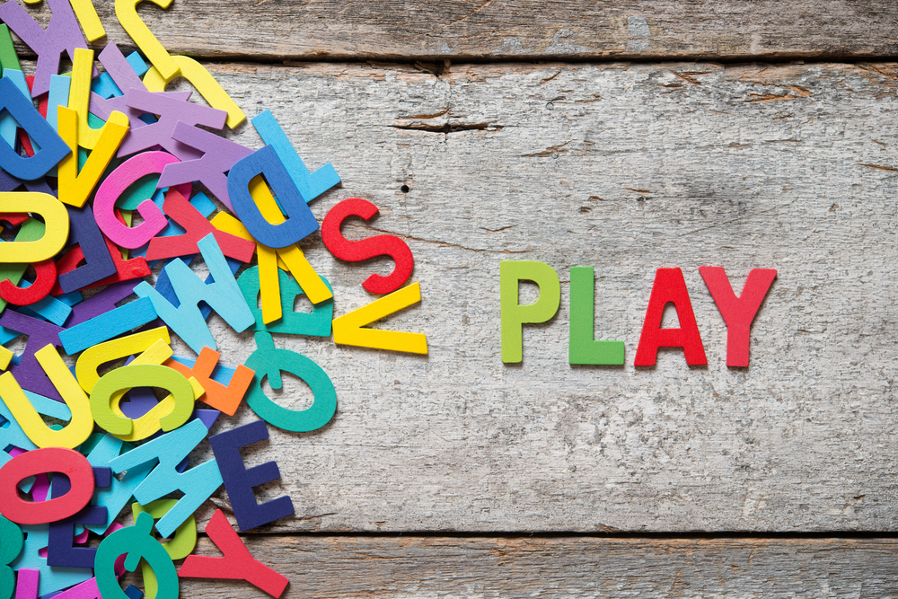 Jouer en anglais : les meilleurs jeux pour apprendre l’anglais aux enfants de 4 à 12 ans