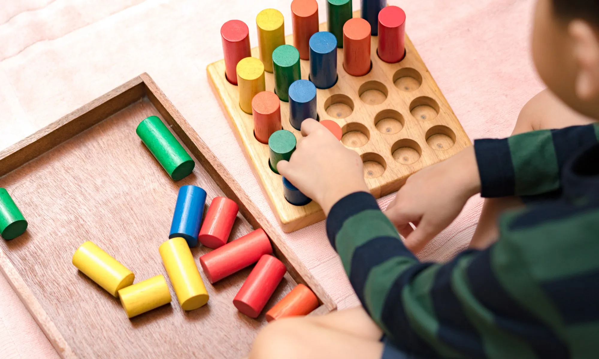 La méthode Montessori – qu’est-ce que c’est et pourquoi est-elle si populaire ?