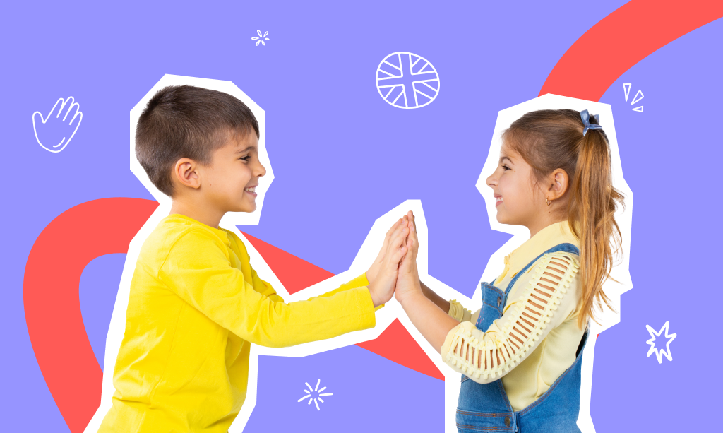Deux enfants jouent