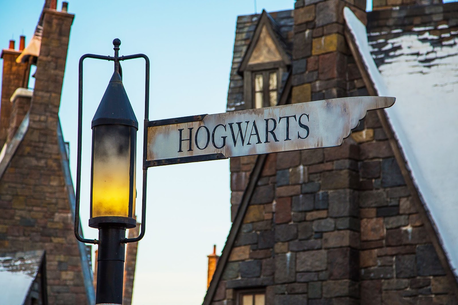 L'intersection de Poudlard et de Pré-au-Lard dans le monde des sorciers sur l'île d'aventure d'Universal à Orlando.